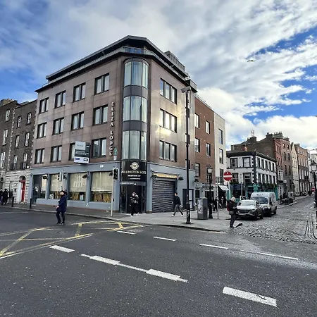 Wellington Temple Bar فندق 3*