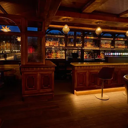 Wellington Temple Bar Hotel Dublino