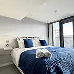 Wellington Temple Bar Hotel 3*