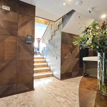 Wellington Temple Bar Hotel 3*